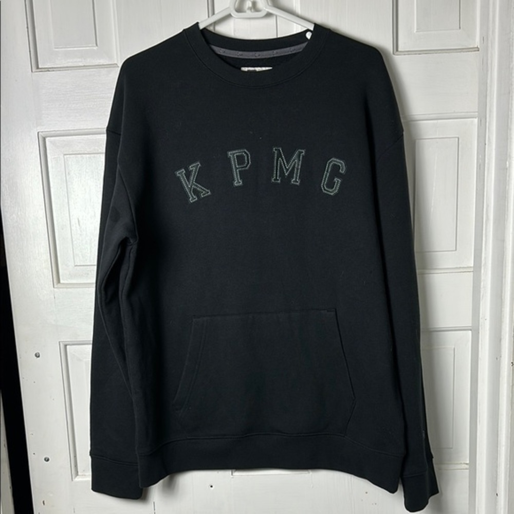 New Era Black Crewneck Sweater with kangaroo front Pocket Size Large